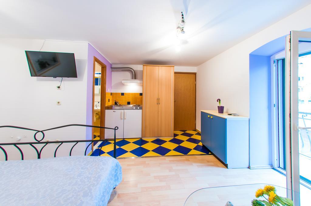 Ferienwohnung Sunny Star Split Exterior foto